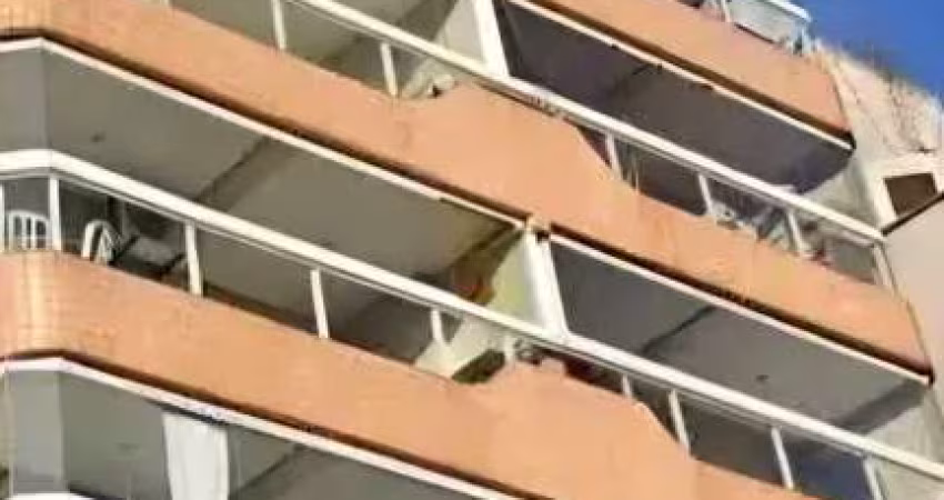 02 dormitórios sendo 1 suíte Lazer 450m da Praia