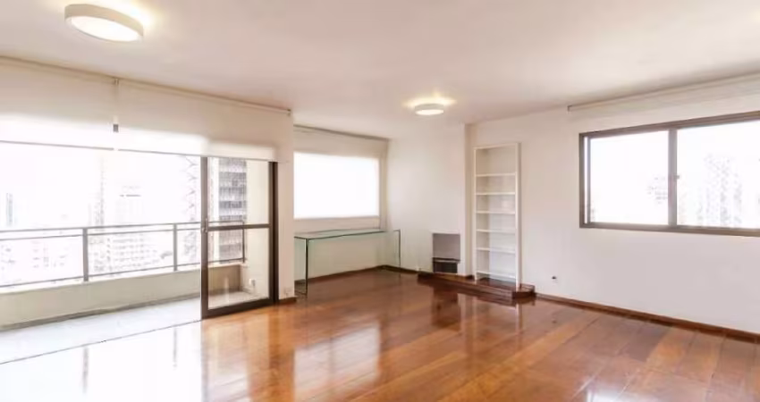Lindo Apartamento em Itaim Bibi com 196m²!