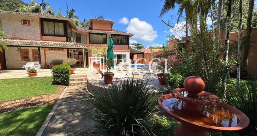 casa resort com 4 suítes, piscina e área gourmet incrível em condominio fechado