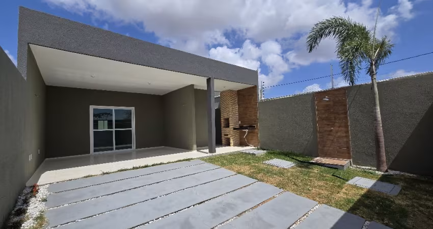 CASA PLANA EM MESSEJANA COM 3 SUÍTES