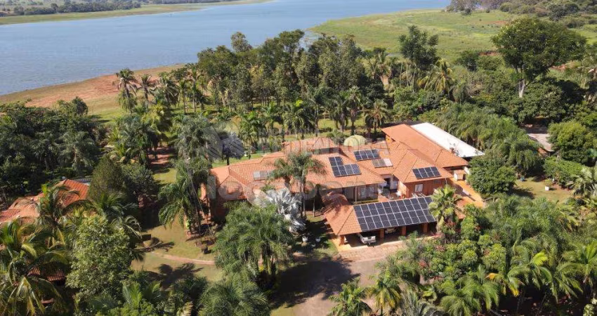 Pereira Barreto - Propriedade Rural, mas perto do centro, tendo uma área em torno de 7900m² e 1400m² de construção, completo lazer.