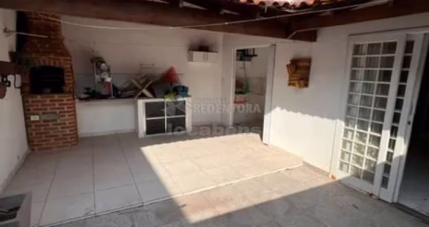 Excelente Casa em Condomínio para Venda - 2 Dormitórios / Parque da Liberdade II