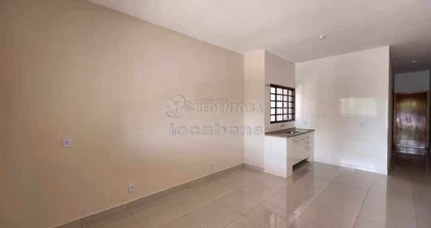 Casa com 2 dormitórios e 2 vagas de garagem localizada no bairro Jardim Nunes.