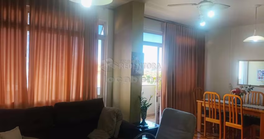 Vila Santa Cruz Apartamento de 03 dormitórios, 01 vaga de garagem.