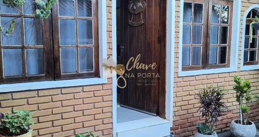 Casa ampla em condomínio à venda no Mairinque com 2 Dormitórios