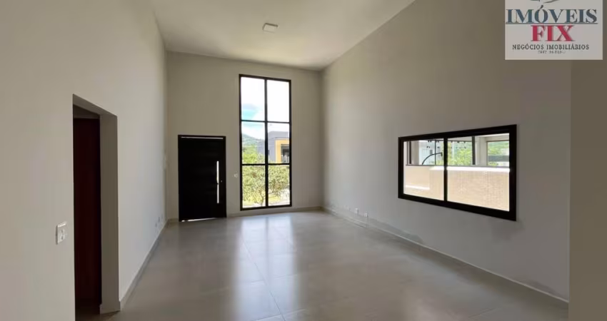Casa em Condomínio para Venda em Atibaia, Chácaras Maringá, 3 dormitórios, 1 suíte, 2 banheiros, 2 vagas