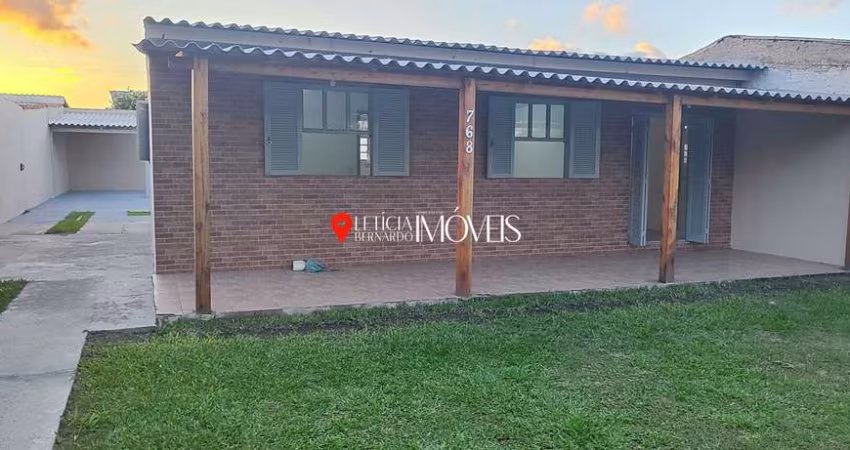 Casa à Venda no Centro e a Poucos Passos do Mar!