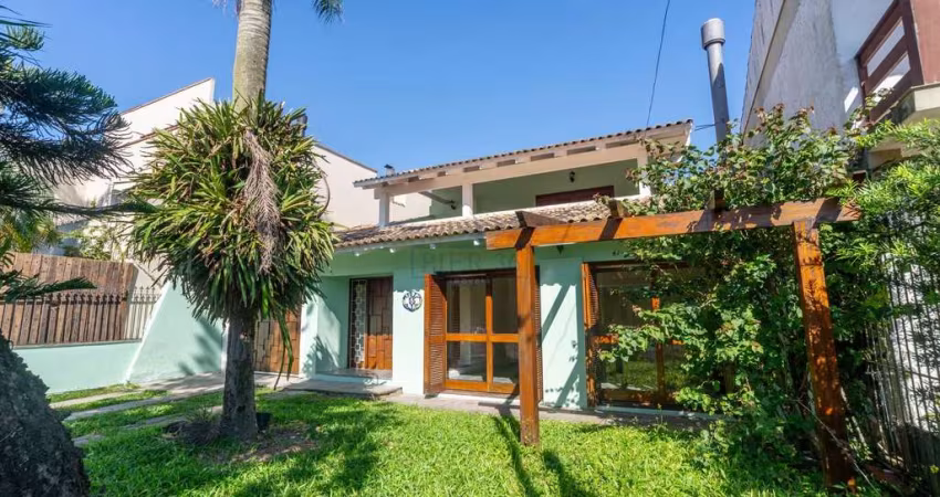Casa com 6 quartos à venda na Rua Doutor Benjamin Camozato, 55, Jardim Isabel, Porto Alegre
