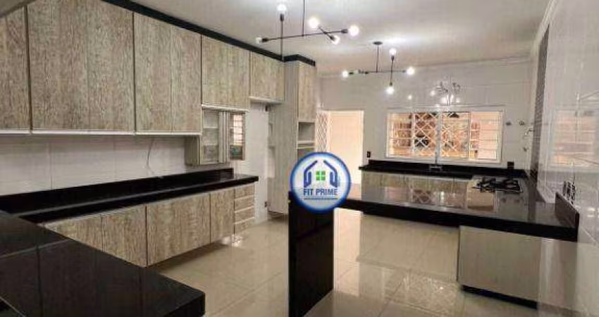 Casa com 4 dormitórios à venda, 300 m² por R$ 680.000,00 - Vila Ipiranga - São José do Rio Preto/SP