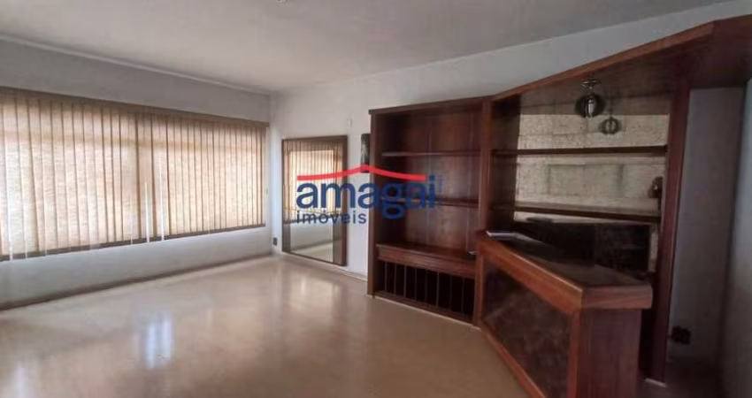 Casa com 3 quartos à venda no Centro, Jacareí 