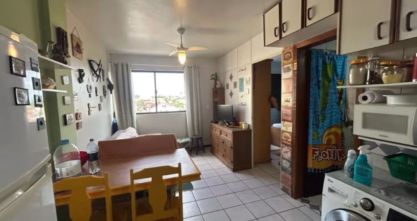 PÉ NA AREIA ATRAVESSOU TÁ NA PRAIA,  APT. DE 1 DORM. MOBILIADO COM ELEVADOR , NÃO ACEITA FINANCIAMENTO