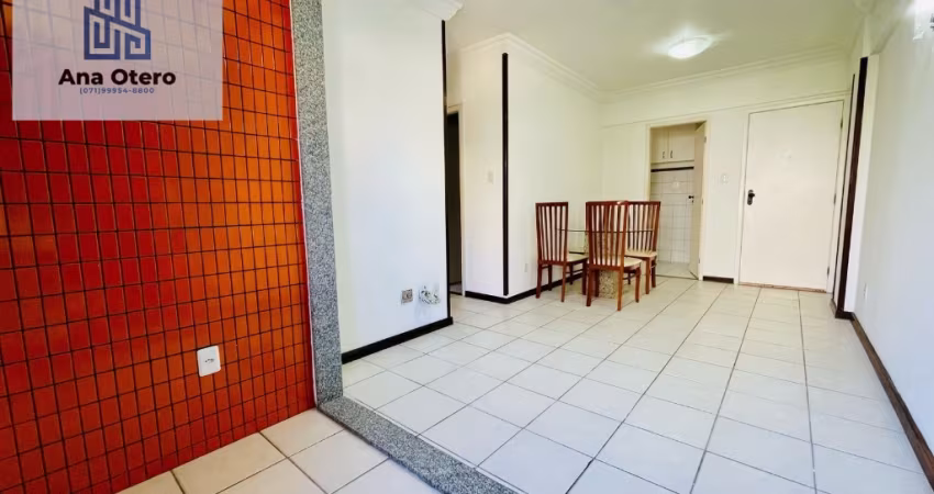 Vendo apartamento 02 quartos muito bem localizado no Costa Azul