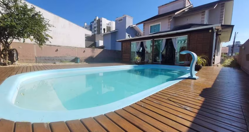 Casa para Venda em Palhoça, Pedra Branca, 4 dormitórios, 1 suíte, 3 banheiros, 2 vagas