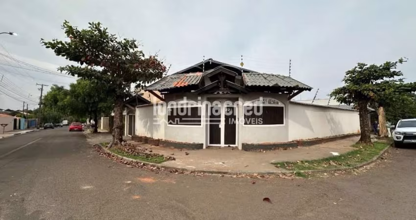 Casa ampla na região leste de Londrina com 4 dormitórios (1 suíte), piscina aquecida, churrasqueira