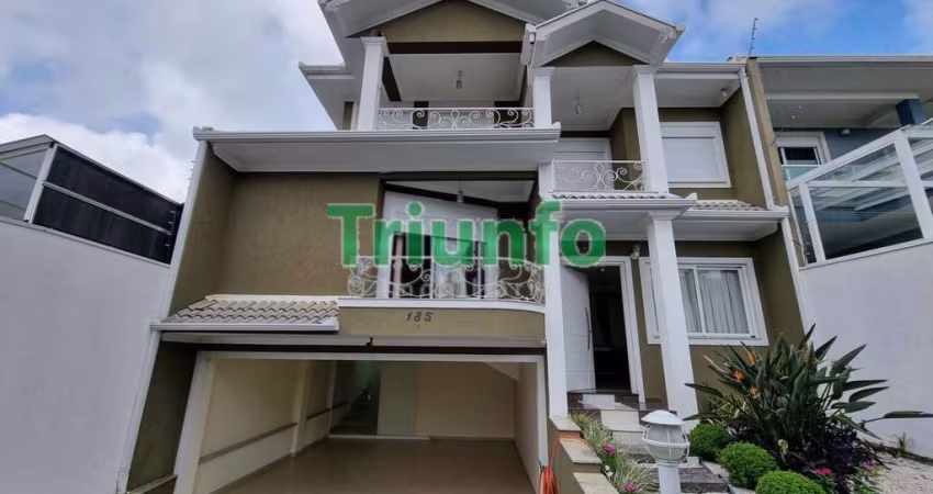 Sobrado com 4 quartos  à venda, 298.00 m2 por R$1790000.00  - Sao Braz - Curitiba/PR