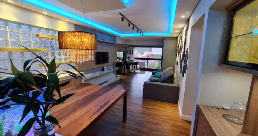 Lindíssimo apartamento na Praia Brava, totalmente mobiliado.