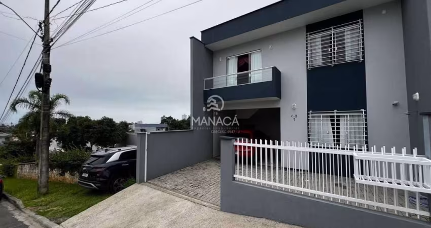 Sobrado para alugar com 4 quartos sendo 1 suíte no terreo, centro, Barra Velha - SC