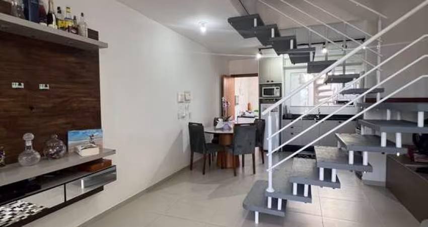 Sobrado mobiliado à venda por R$ 583.000,00 - Balneário Piçarras/SC!