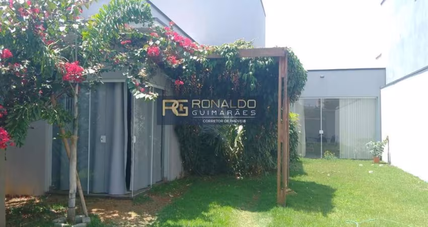 Casa para Venda em Araras, Jardins de Samantha III, 1 dormitório, 1 suíte, 3 banheiros, 4 vagas