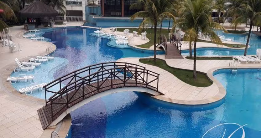 Barra, Bora Bora, apartamento original 3 quartos, transformado em 2 com sala ampliada, mobiliado, andar alto, sol da manha