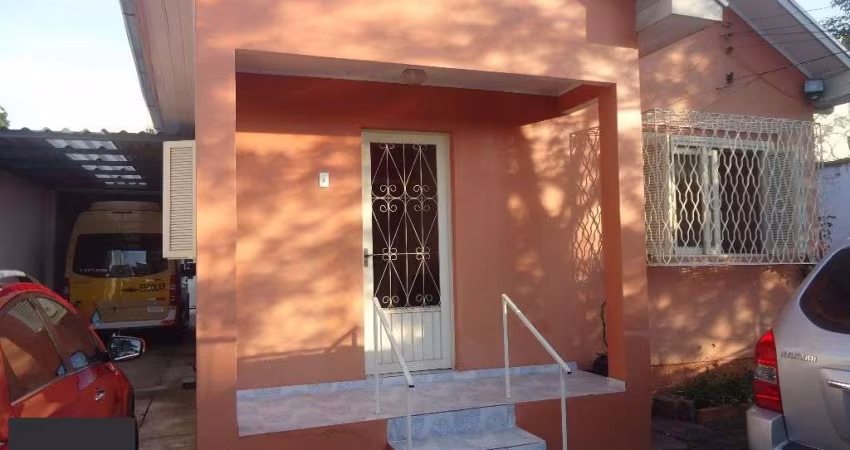 Casa para Venda - 170m², 5 dormitórios, 3 vagas - Cristo Redentor