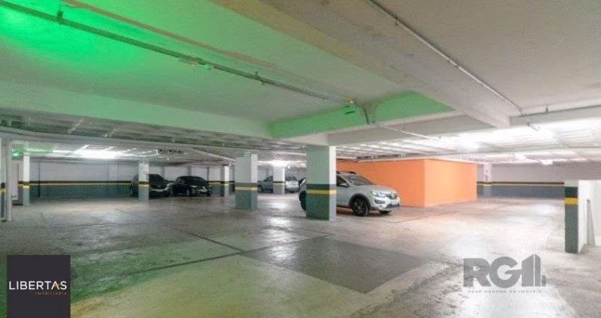 Estacionamento em avenida de grande fluxo