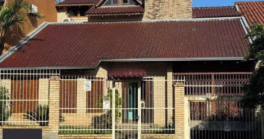 Casa com 4 dormitórios no bairro nonoai