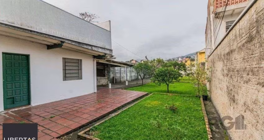 Casa com 2 dormitórios no bairro Vila João Pessoa