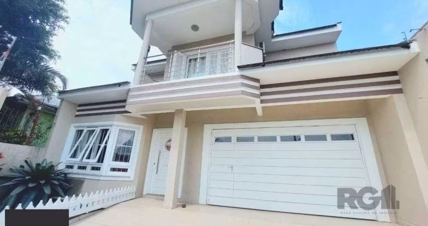 Excelente casa de 250m² com 3 dormitórios no bairro Sarandi.