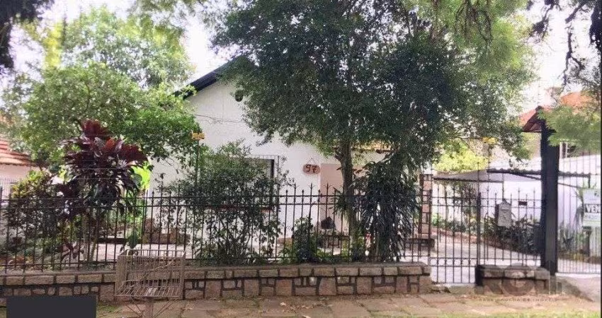 Casa - 3 dorms. 3 vagas - 150 m² - Santa Tereza