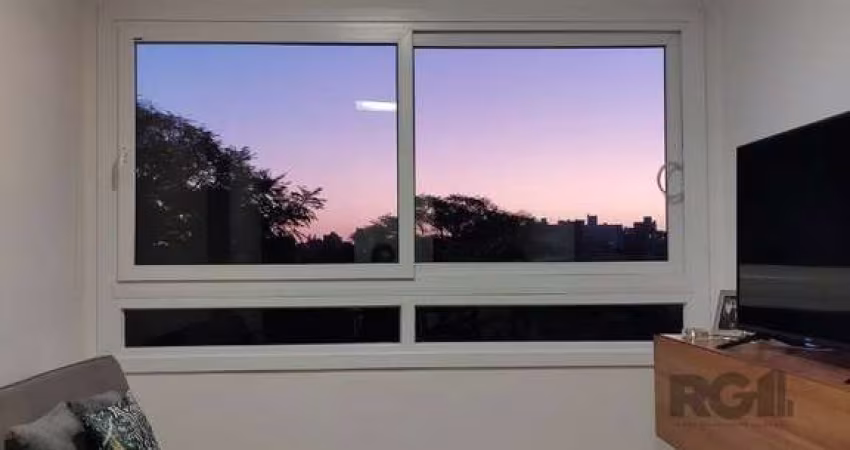 Apartamento 2 dormitórios à venda Camaquã Porto Alegre/RS