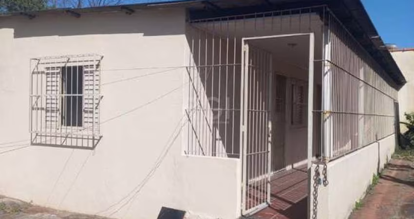Duas casas no mesmo terreno no bairro Rubem Berta