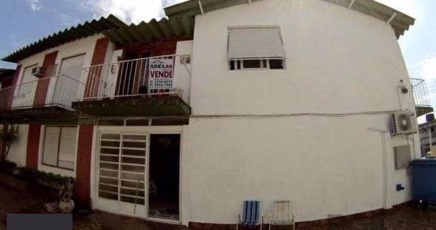 Casa 3 dormitórios à venda Cristal Porto Alegre/RS