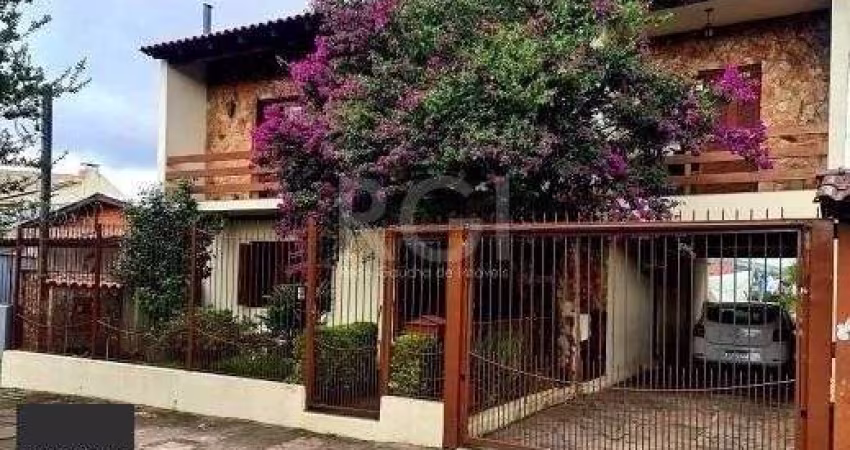 Casa de 388m² com  3 quartos.