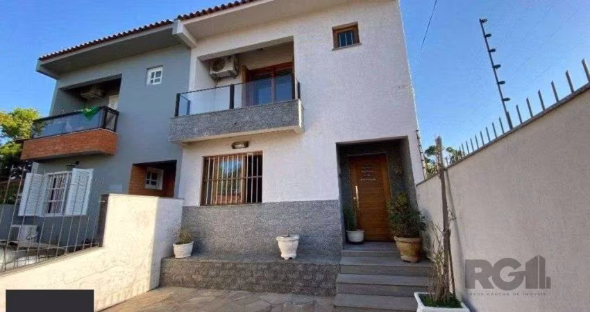 Casa 3 dormitórios à venda Serraria Porto Alegre/RS