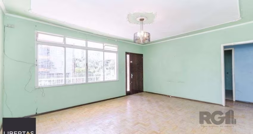 Excelente casa de 318m² com 3 dormitórios