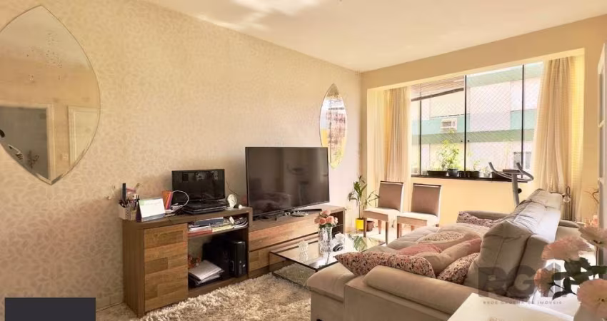 APARTAMENTO AMPLO COM MUITO POTENCIAL NO CENTRO HISTÓRICO