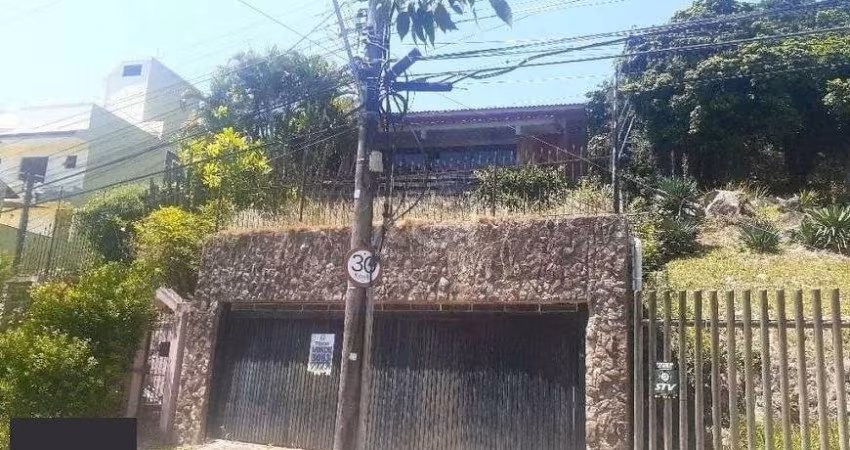 Casa 5 dormitórios à venda Nonoai Porto Alegre/RS