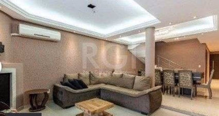 Casa para Venda - 225.43m², 3 dormitórios, sendo 1 suites, 2 vagas - Guarujá