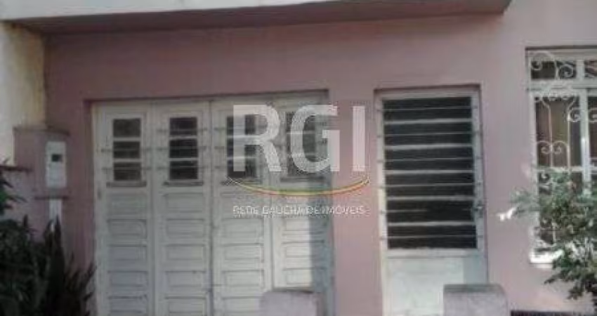Casa para Venda - 250m², 3 dormitórios, 4 vagas - Santana