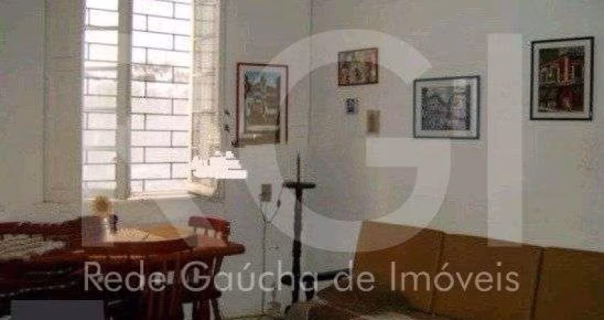 Casa para Venda - 188m², 4 dormitórios, 4 vagas - Menino Deus