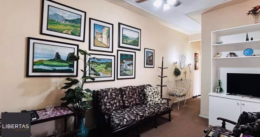 Apartamento de Frente com sacada