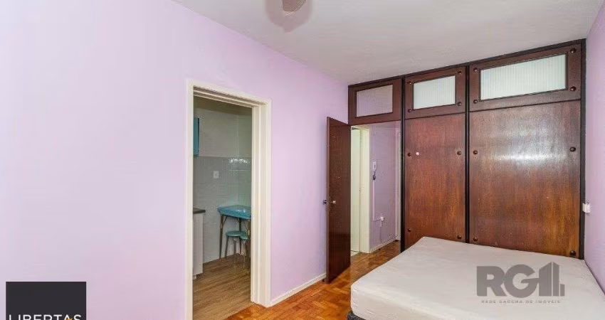 Apartamento JK no Centro Desocupado MOBILIADO