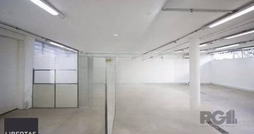Casa em excelente ponto comercial para vender no bairro Higienópolis! 7 salas, 5