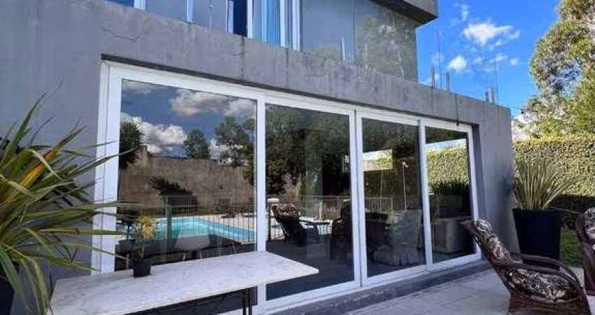 Casa com 3 dormitórios (sendo 1 suíte) por R$ 2.260.000,00 na Rua Barão do Ibira