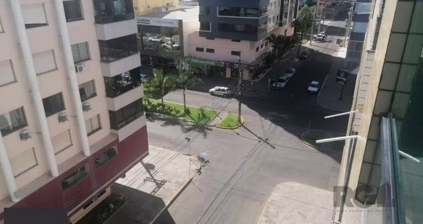 Cobertura de dois dormitórios ( uma suíte )  na Zona Nova de Capão da Canoa, pró