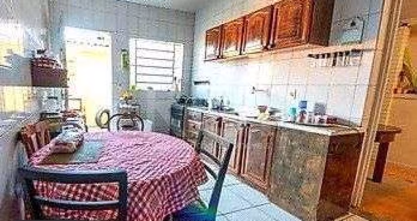 Casa para Venda - 166.64m², 3 dormitórios, sendo 1 suites, 2 vagas - Guarani