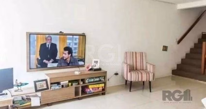 Casa em Condominio Fechado com 03 dormitórios no Bairro Vila Conceição