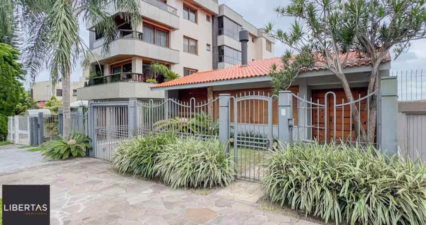 CASA CHACARA DAS PEDRAS 207 METROS , COMPLETAMENTE REFORMADA