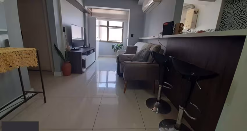 Excelente Duplex com garagem opção para 2 dormir